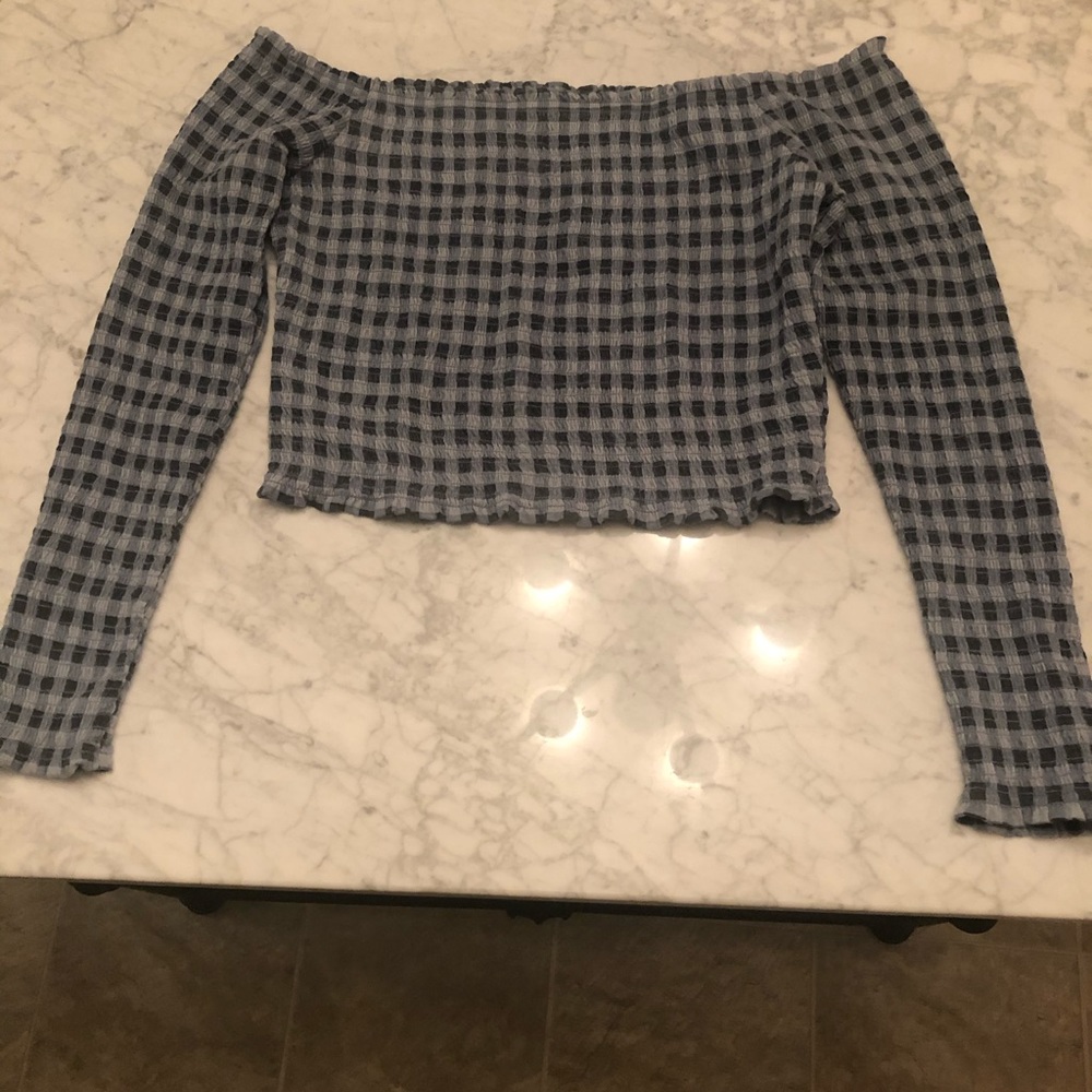 Long sleeve off shoulder crop top